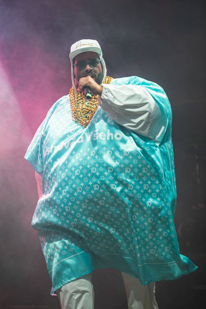 Kapitán Demo oslavil v Ledárnách Braník narozeniny svých fanoušků novým singlem 