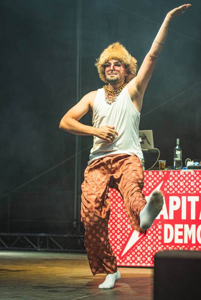 Kapitán Demo oslavil v Ledárnách Braník narozeniny svých fanoušků novým singlem 