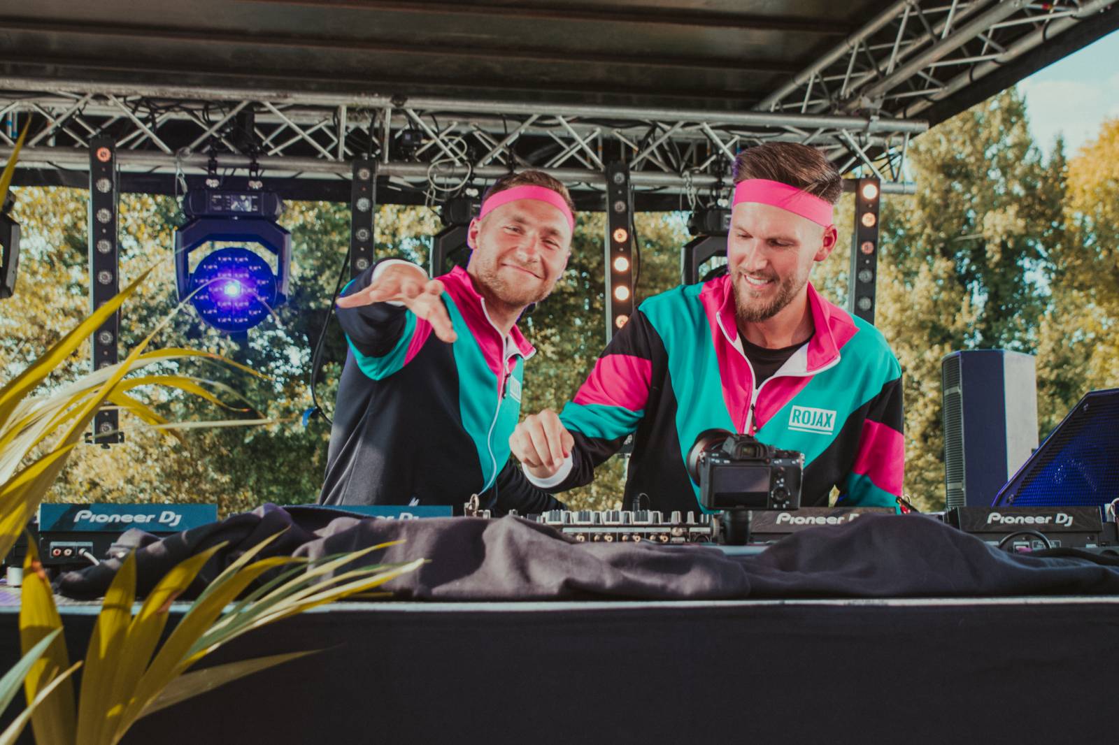 Párty při západu slunce s Lost Frequencies, to byla No-Co-Viď Session