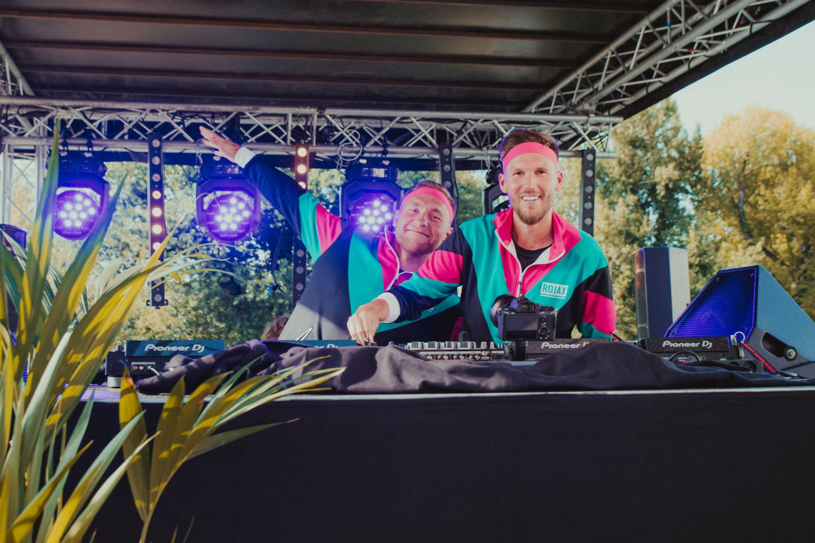 Párty při západu slunce s Lost Frequencies, to byla No-Co-Viď Session