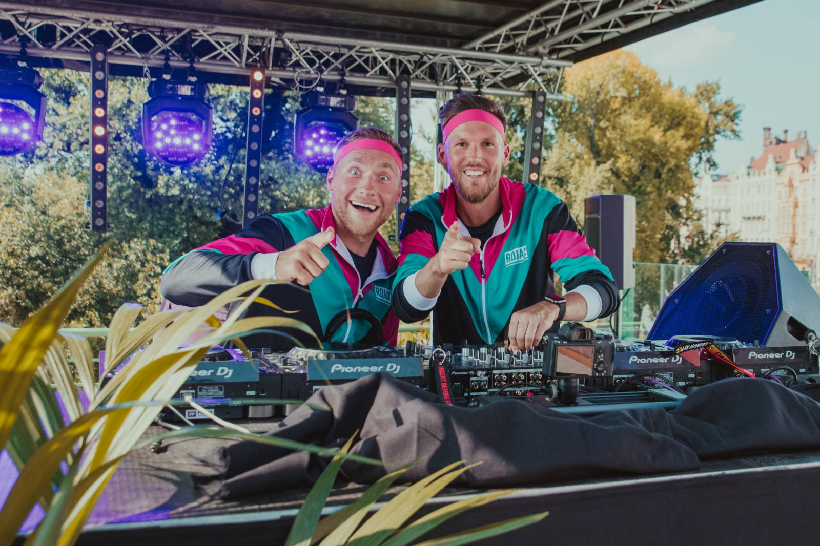 Párty při západu slunce s Lost Frequencies, to byla No-Co-Viď Session