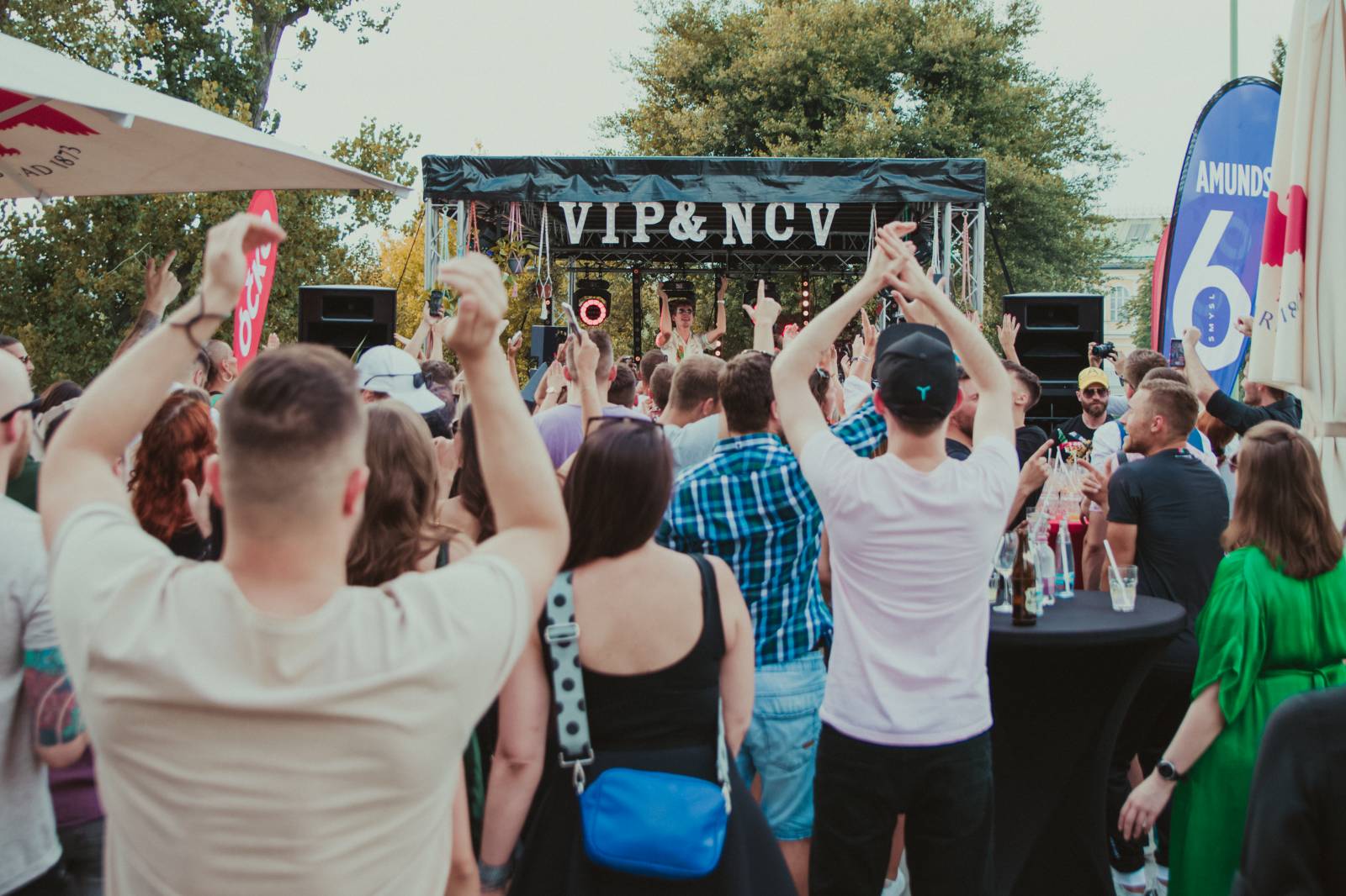 Párty při západu slunce s Lost Frequencies, to byla No-Co-Viď Session