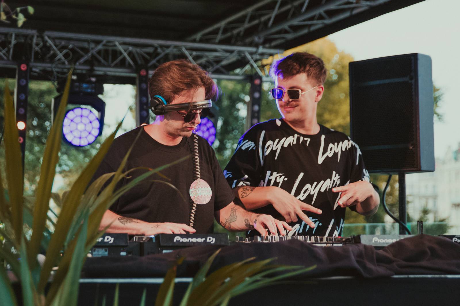 Párty při západu slunce s Lost Frequencies, to byla No-Co-Viď Session