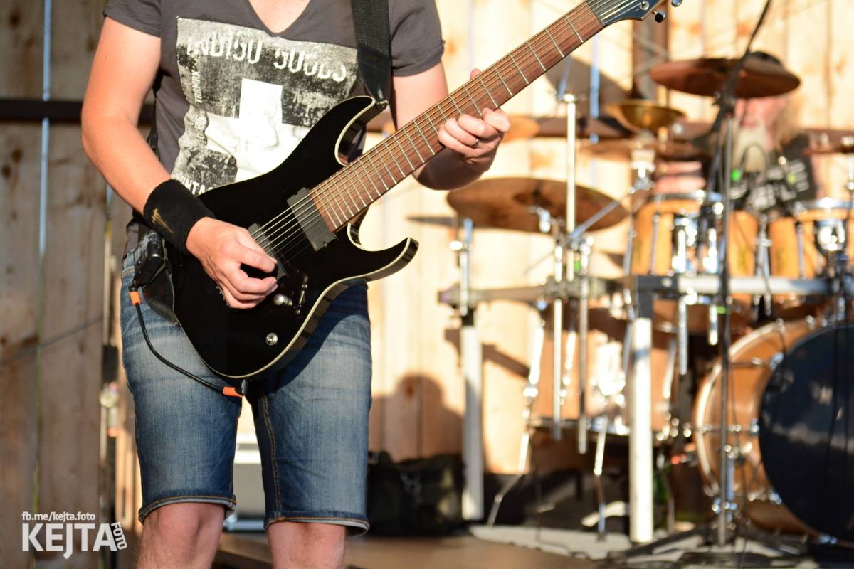 ČAD, Ejakulující kokos a mnoho dalších - první den Kravín Festu