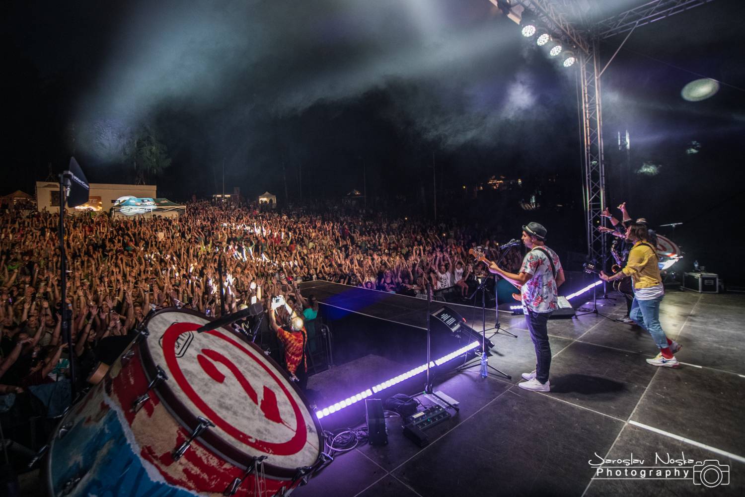 Kryštof v půlce turné zavítali na trutnovské Bojiště, hráli hit za hitem