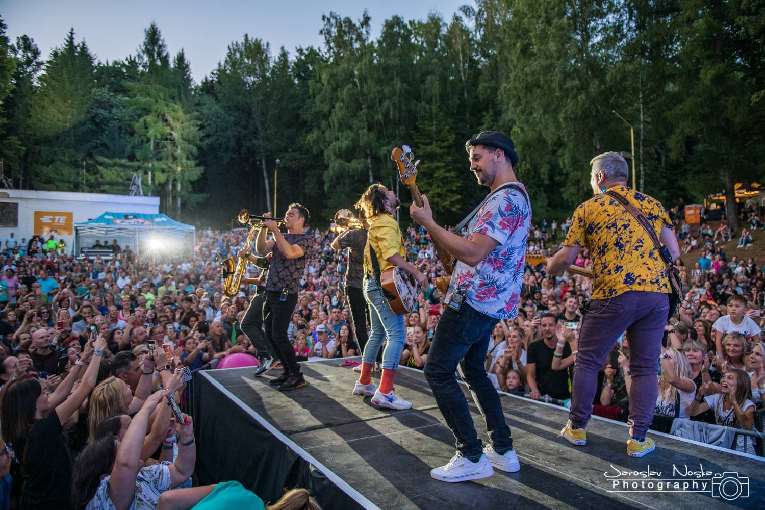 Kryštof v půlce turné zavítali na trutnovské Bojiště, hráli hit za hitem