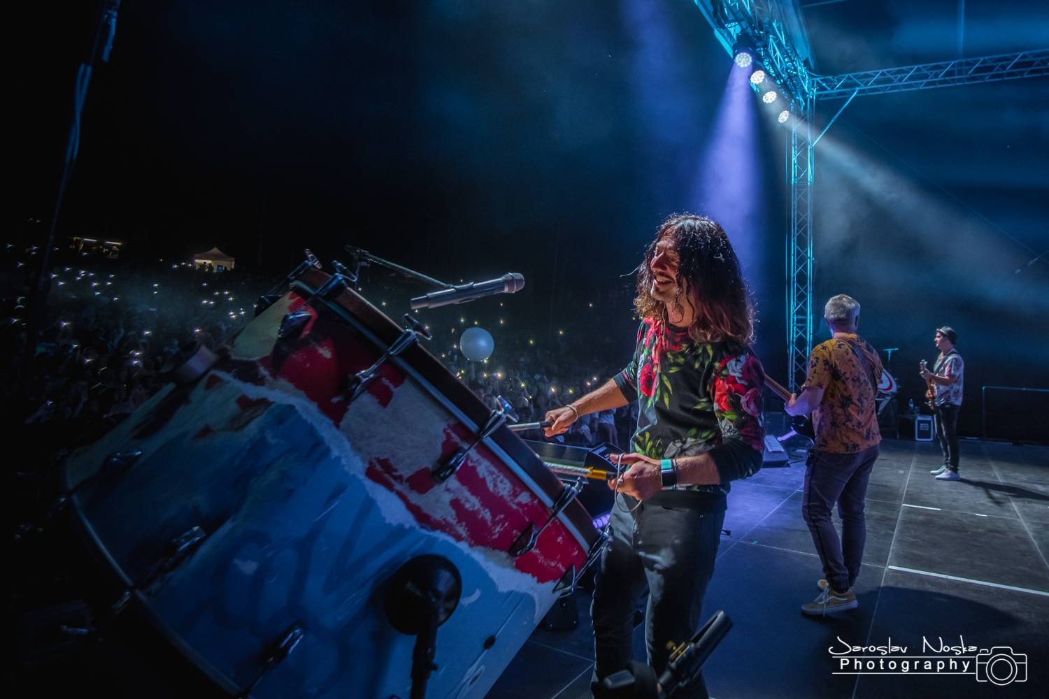 Kryštof v půlce turné zavítali na trutnovské Bojiště, hráli hit za hitem