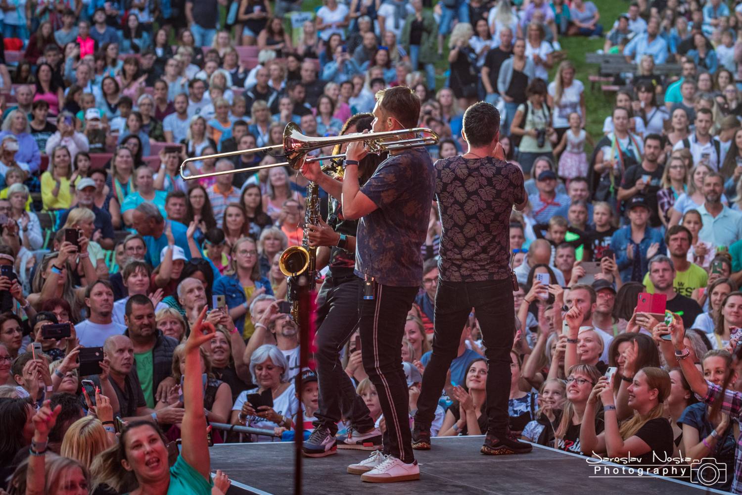 Kryštof v půlce turné zavítali na trutnovské Bojiště, hráli hit za hitem