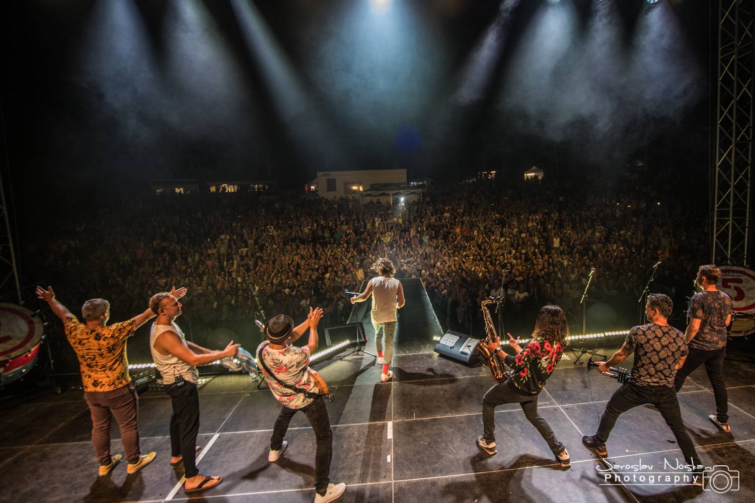 Kryštof v půlce turné zavítali na trutnovské Bojiště, hráli hit za hitem