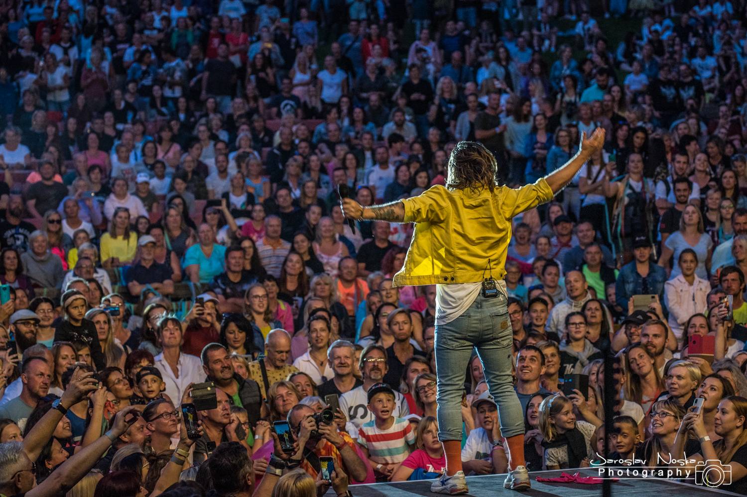 Kryštof v půlce turné zavítali na trutnovské Bojiště, hráli hit za hitem