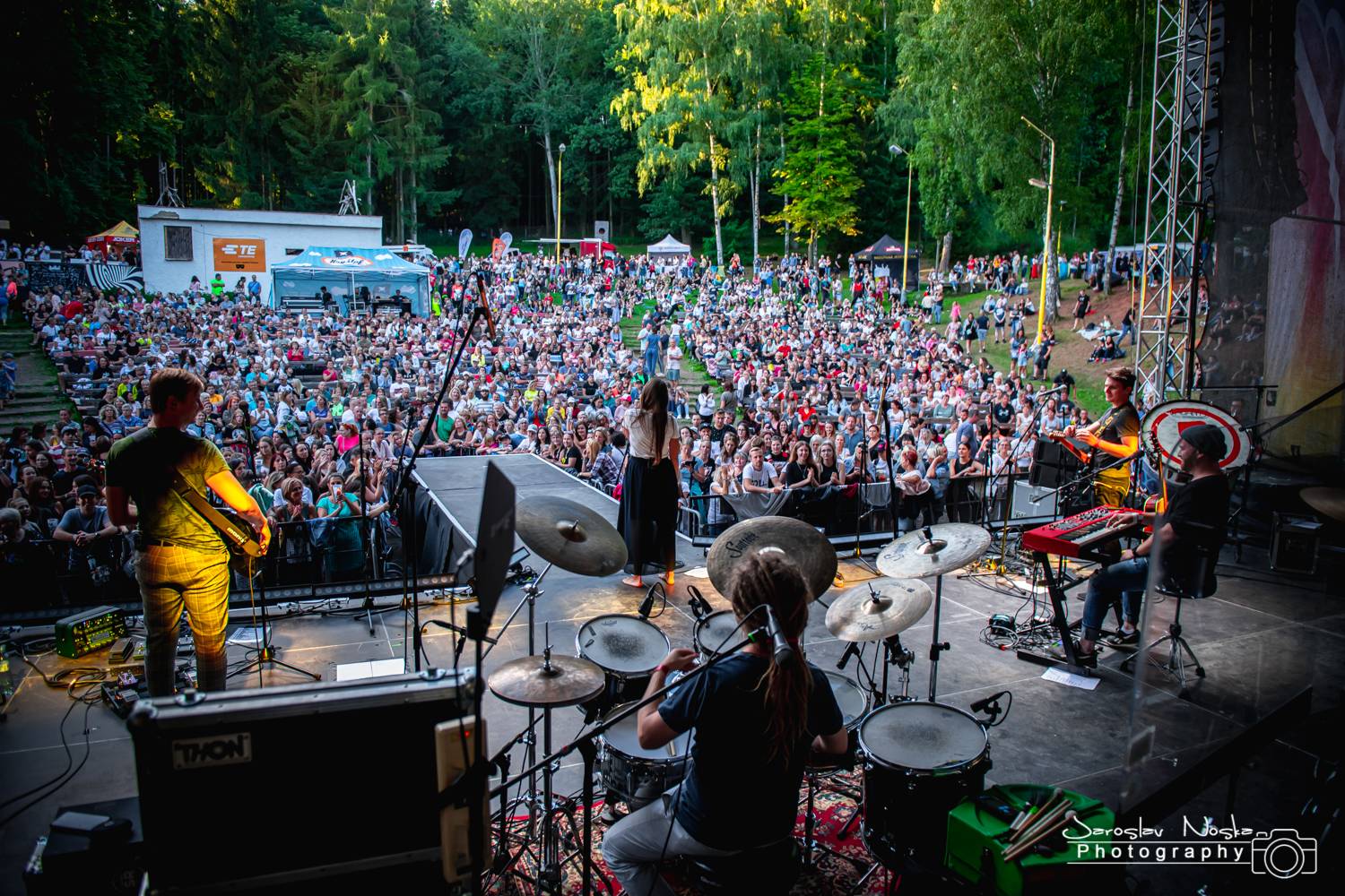 Kryštof v půlce turné zavítali na trutnovské Bojiště, hráli hit za hitem