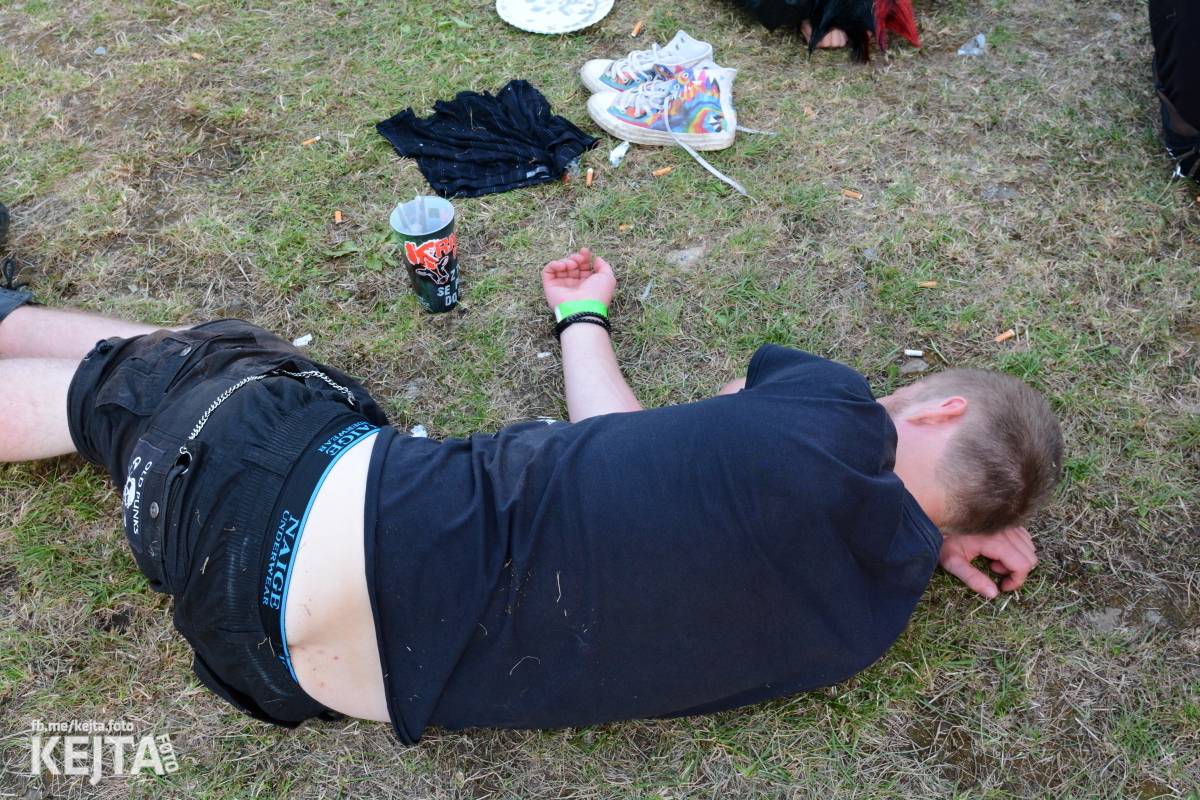 Totální punková jízda - to byl druhý den Kravín Festu