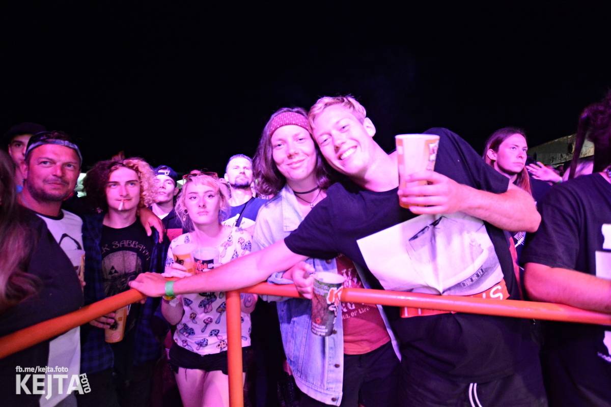 Totální punková jízda - to byl druhý den Kravín Festu