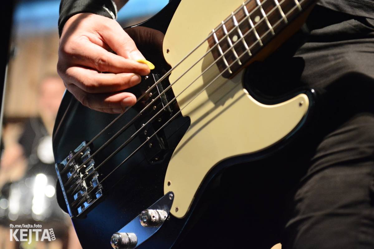 Totální punková jízda - to byl druhý den Kravín Festu