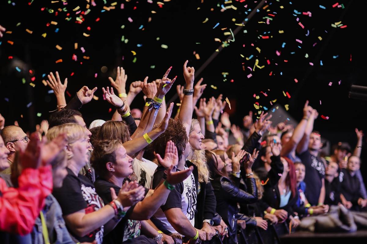 Pod harrachovským můstkem zakotvila Keltská noc, zahráli Tři sestry, Horkýže Slíže, Vypsaná fiXa nebo Wohnout