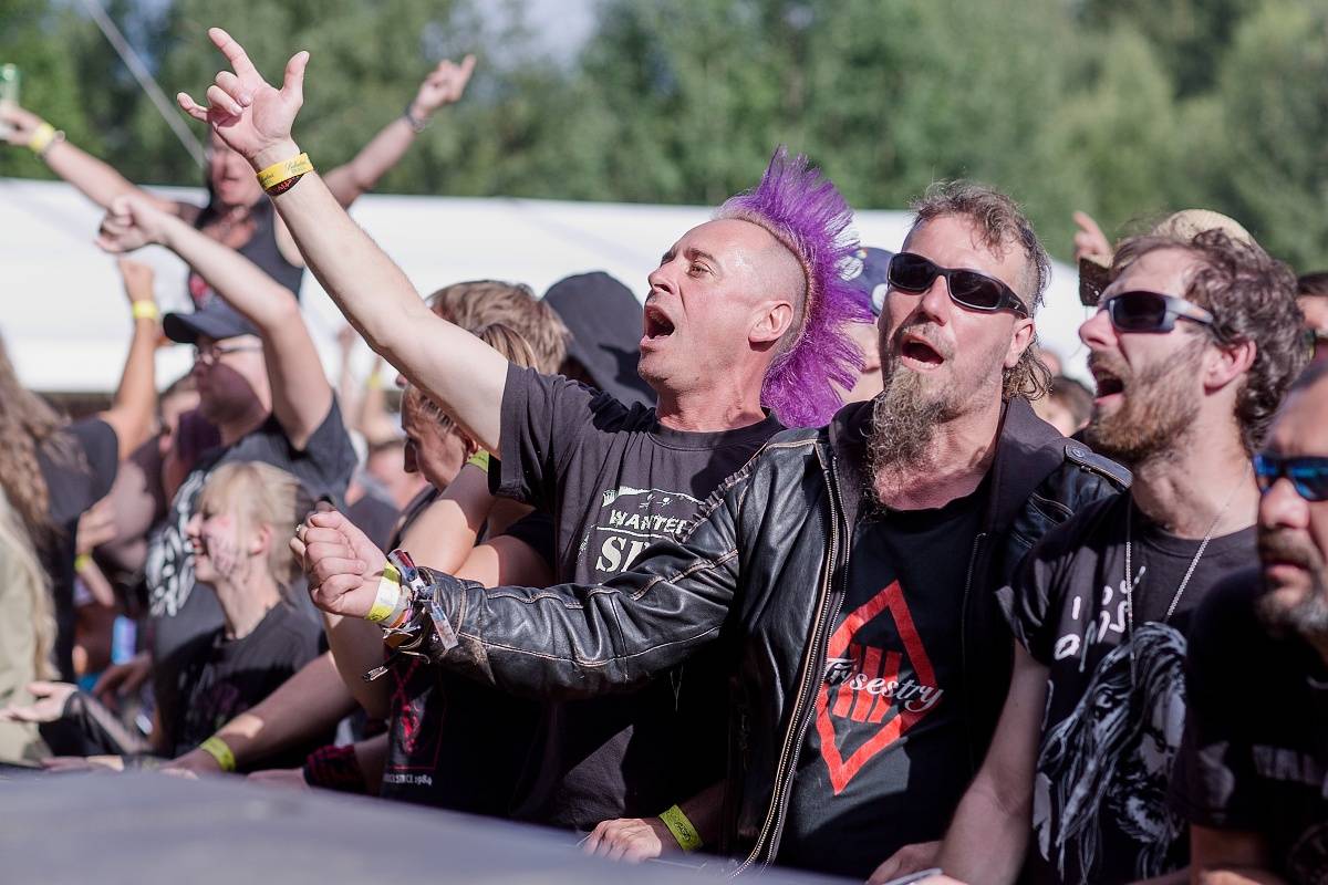 Pod harrachovským můstkem zakotvila Keltská noc, zahráli Tři sestry, Horkýže Slíže, Vypsaná fiXa nebo Wohnout