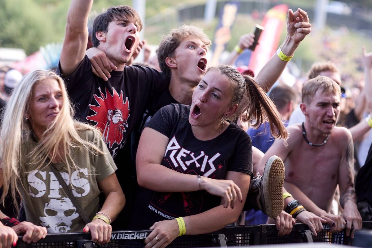 Pod harrachovským můstkem zakotvila Keltská noc, zahráli Tři sestry, Horkýže Slíže, Vypsaná fiXa nebo Wohnout