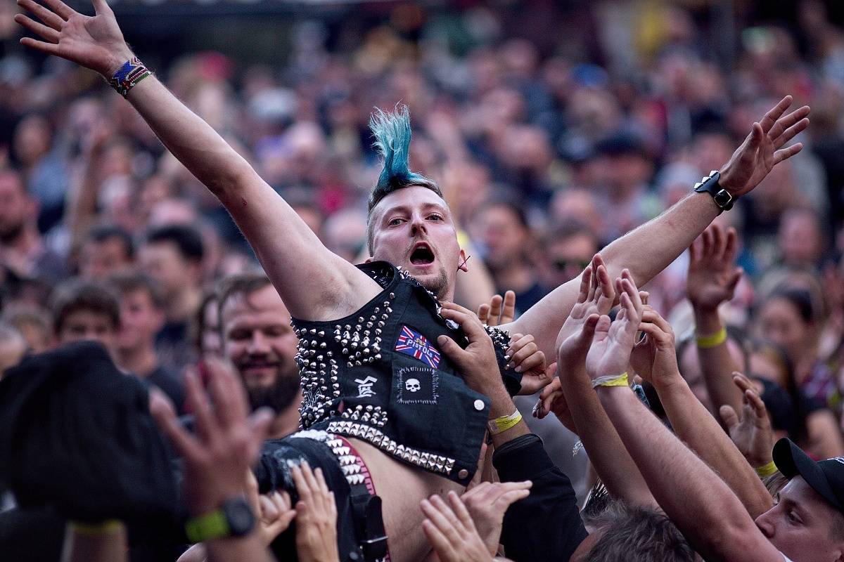 Pod harrachovským můstkem zakotvila Keltská noc, zahráli Tři sestry, Horkýže Slíže, Vypsaná fiXa nebo Wohnout