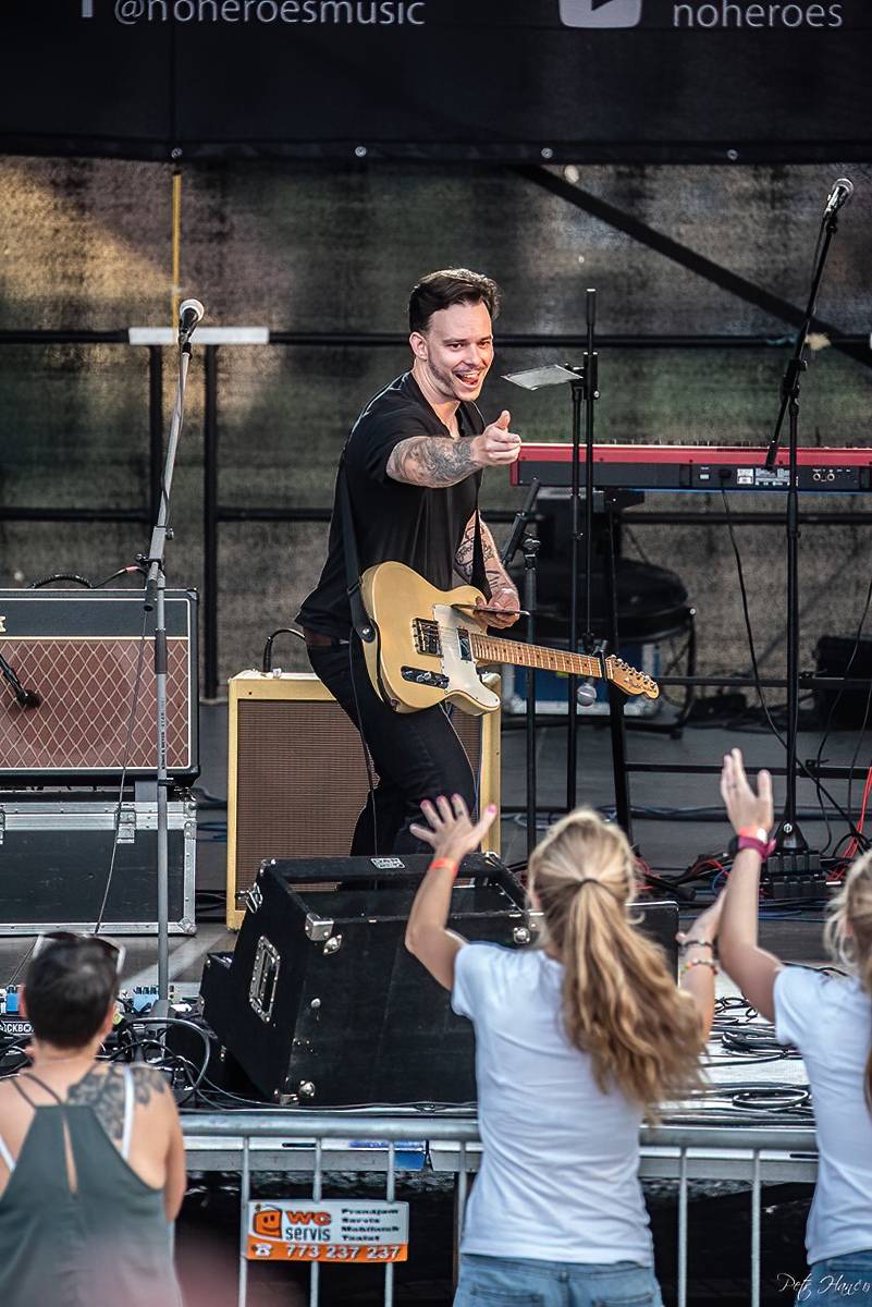 Víno, ženy, zpěv a Michal Hrůza v Třebívlicích