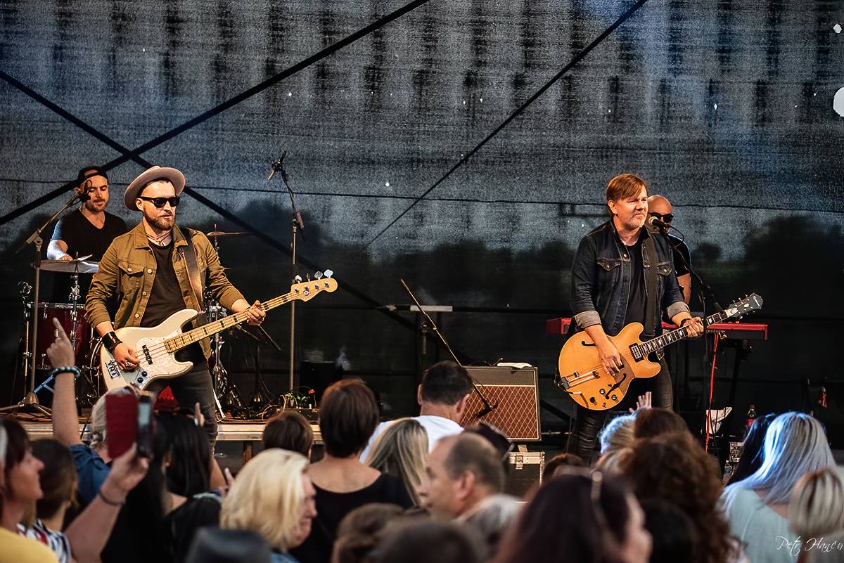 Víno, ženy, zpěv a Michal Hrůza v Třebívlicích