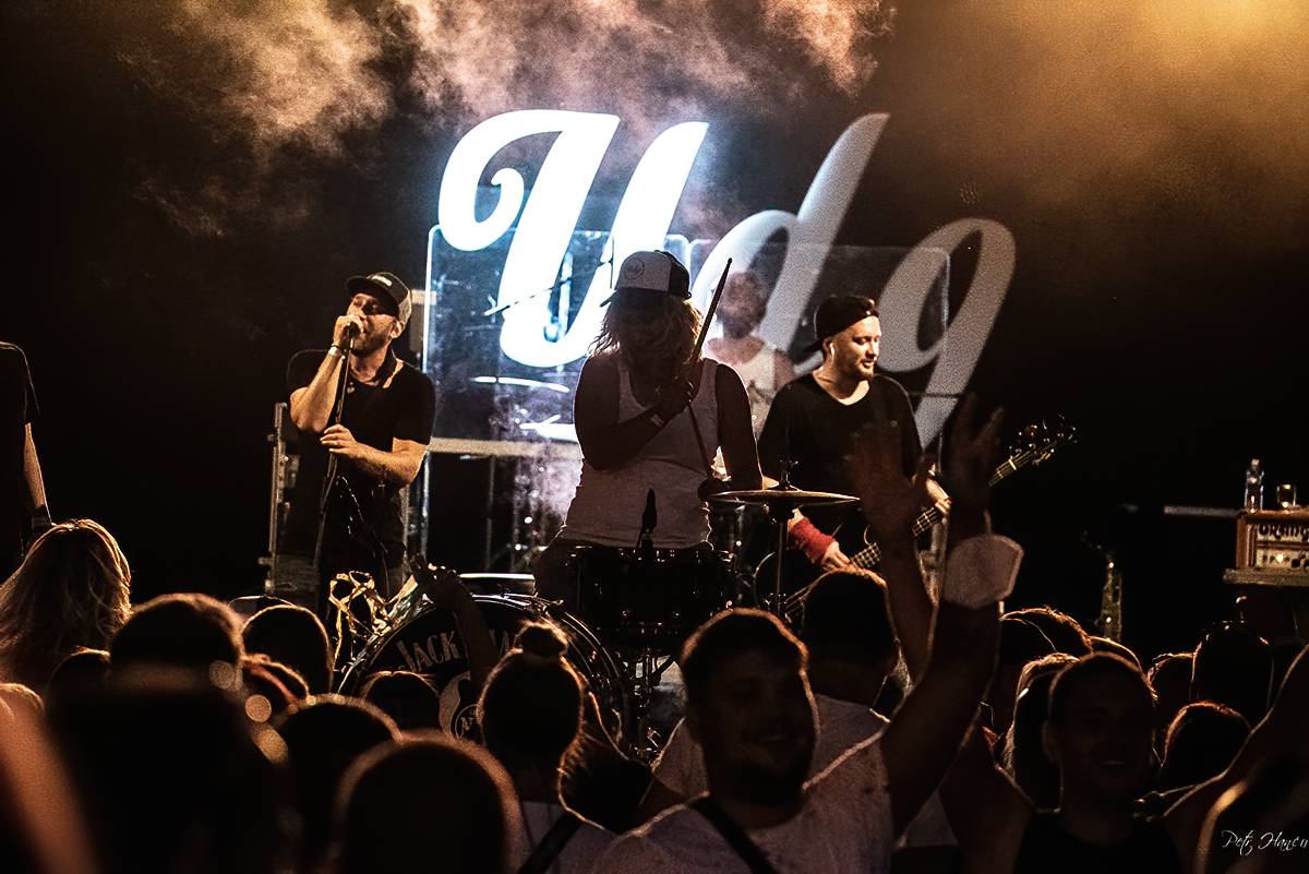 UDG to rozbalili v Třebívlicích, mezi fanoušky poslali bicí