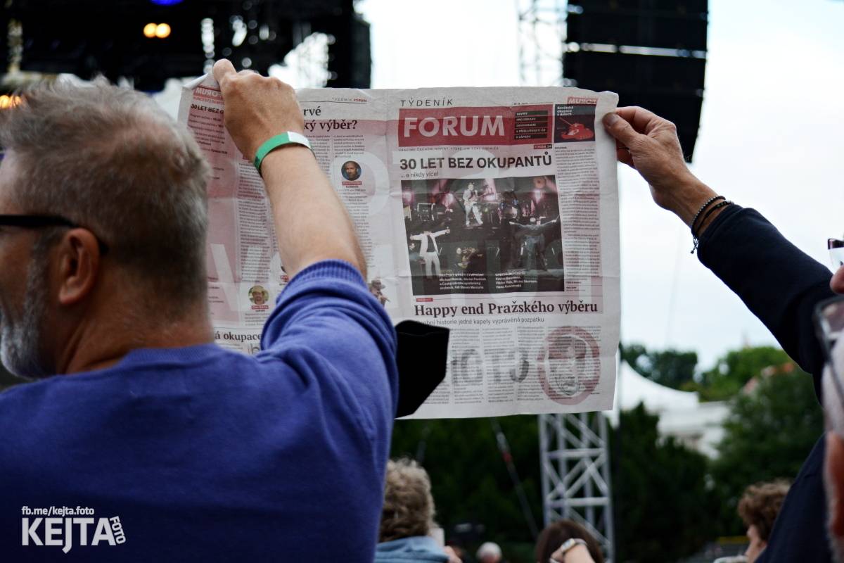 30 let bez okupantů: Pražský výběr Symphony a utajený host Petr Janda