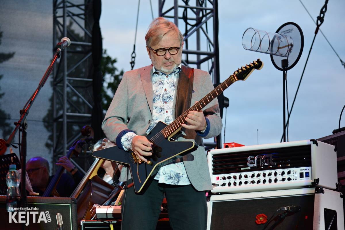 30 let bez okupantů: Pražský výběr Symphony a utajený host Petr Janda