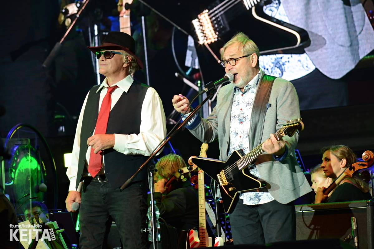 30 let bez okupantů: Pražský výběr Symphony a utajený host Petr Janda