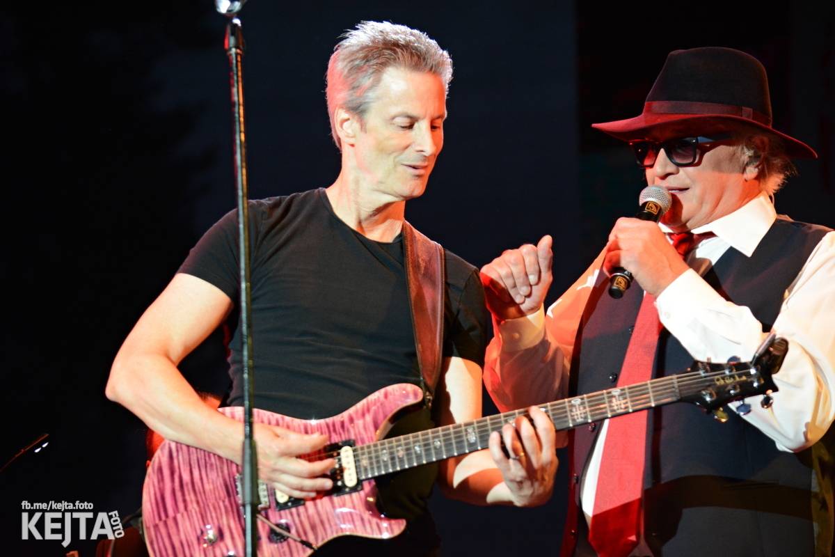 30 let bez okupantů: Pražský výběr Symphony a utajený host Petr Janda