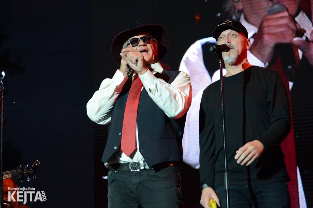 30 let bez okupantů: Pražský výběr Symphony a utajený host Petr Janda