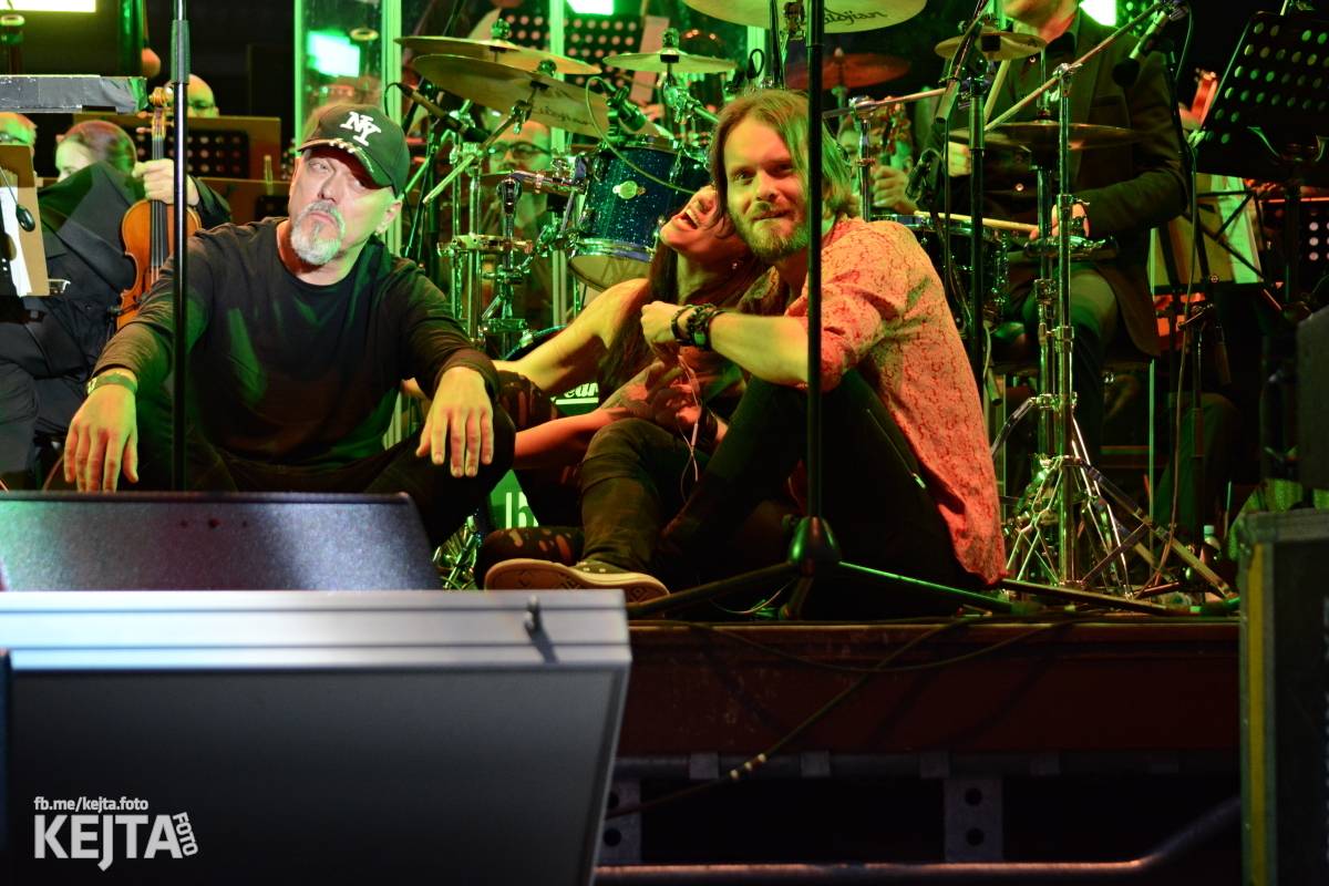 30 let bez okupantů: Pražský výběr Symphony a utajený host Petr Janda