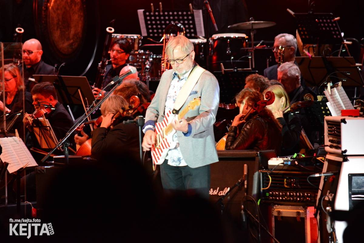 30 let bez okupantů: Pražský výběr Symphony a utajený host Petr Janda