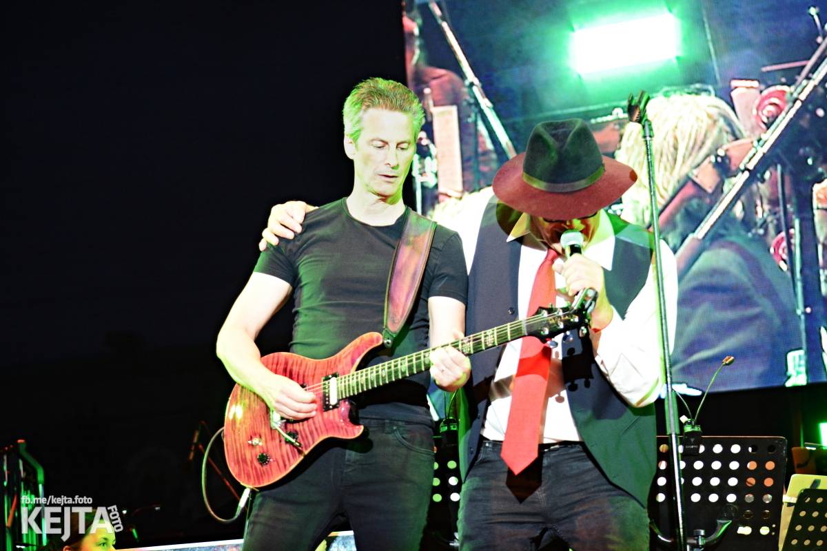 30 let bez okupantů: Pražský výběr Symphony a utajený host Petr Janda