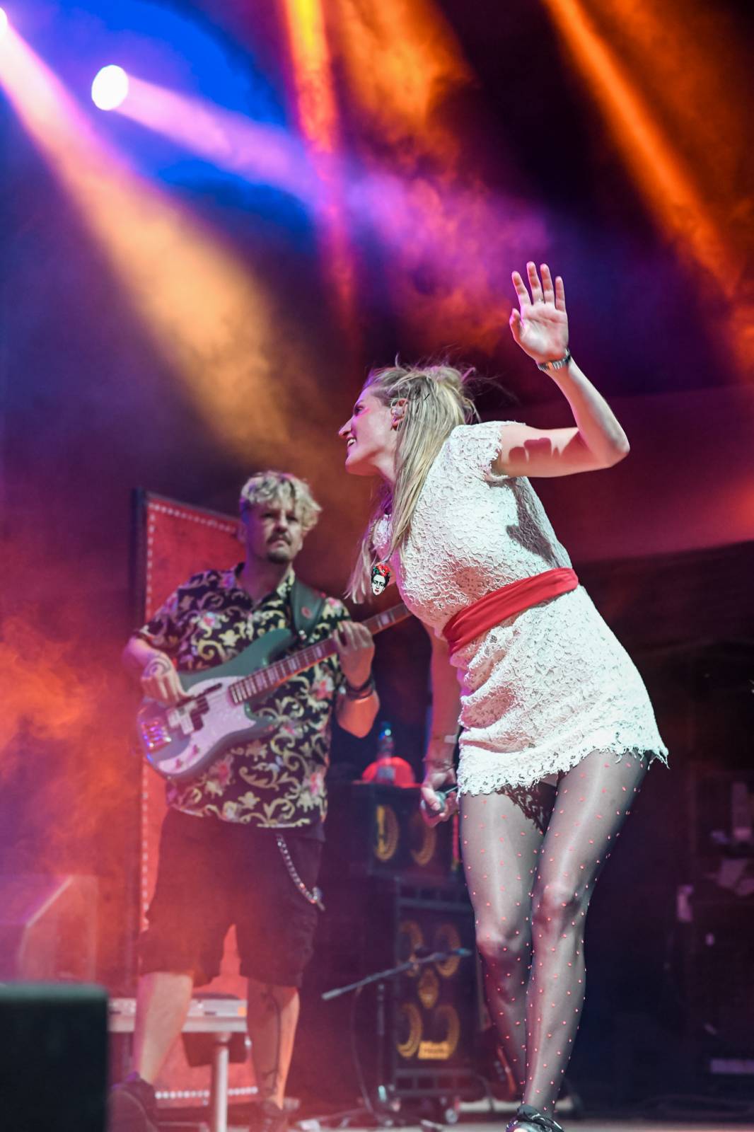 Živelní Gaia Mesiah přivezli do Ledáren Braník pozitivní energii