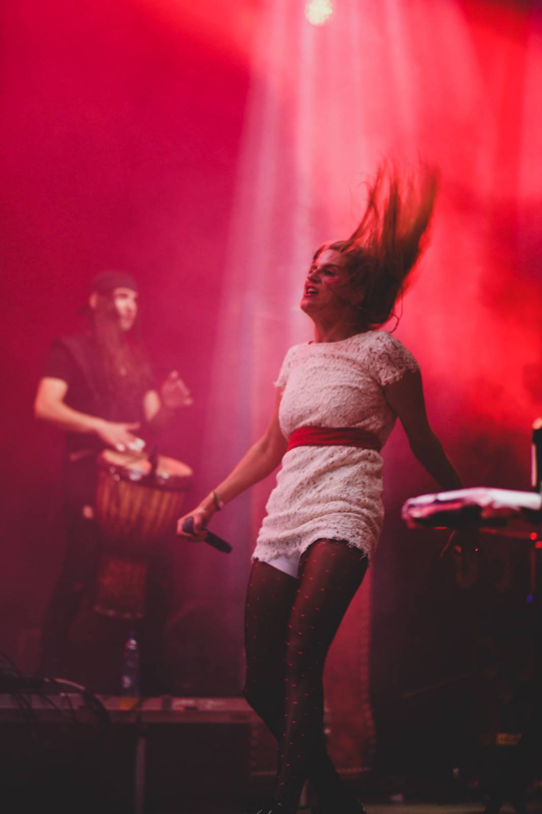 Živelní Gaia Mesiah přivezli do Ledáren Braník pozitivní energii