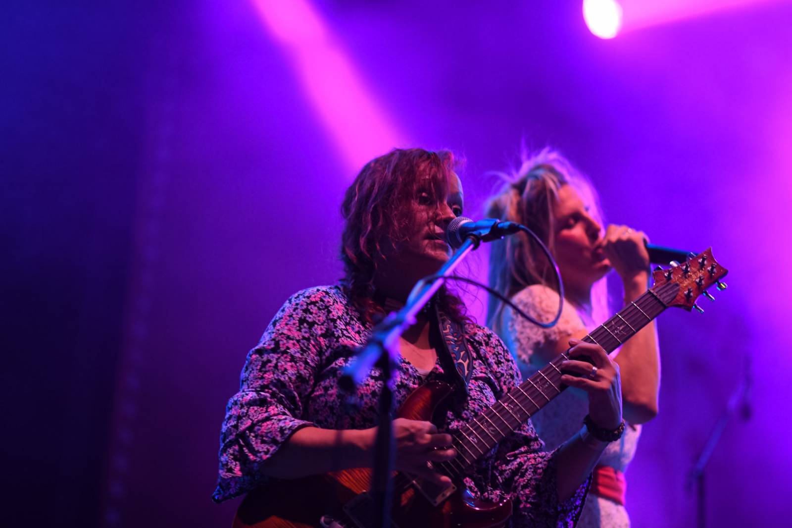 Živelní Gaia Mesiah přivezli do Ledáren Braník pozitivní energii