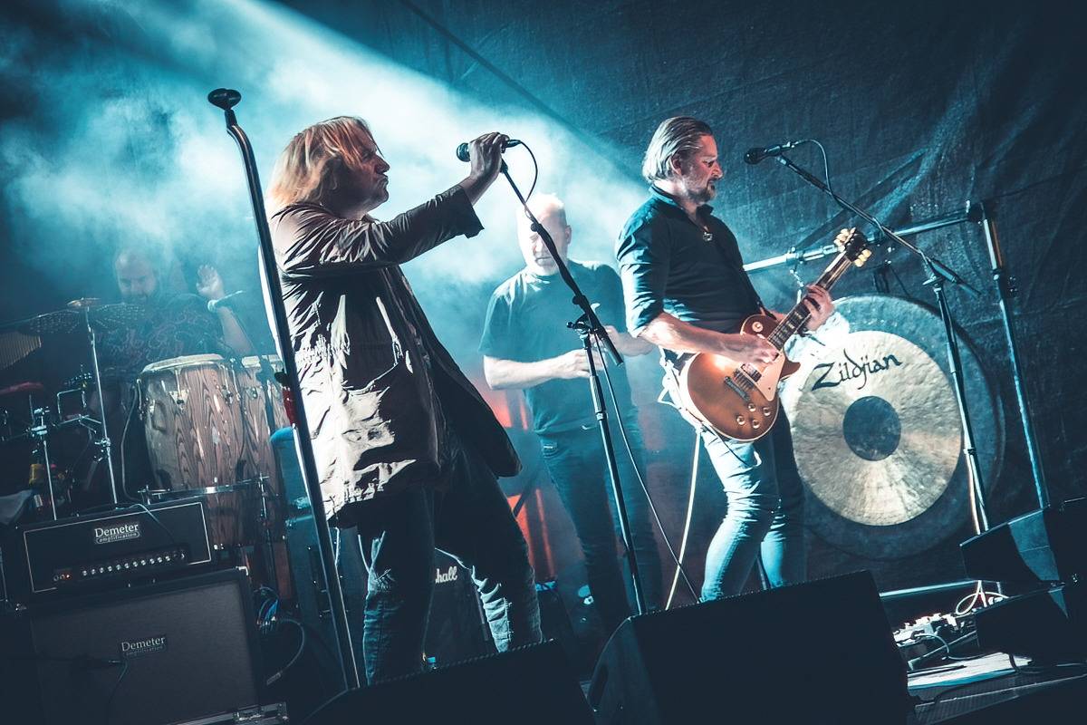 Romantika na zámku s Davidem Kollerem. Zpěvák si s sebou přivezl Márdiho z Vypsané fiXy