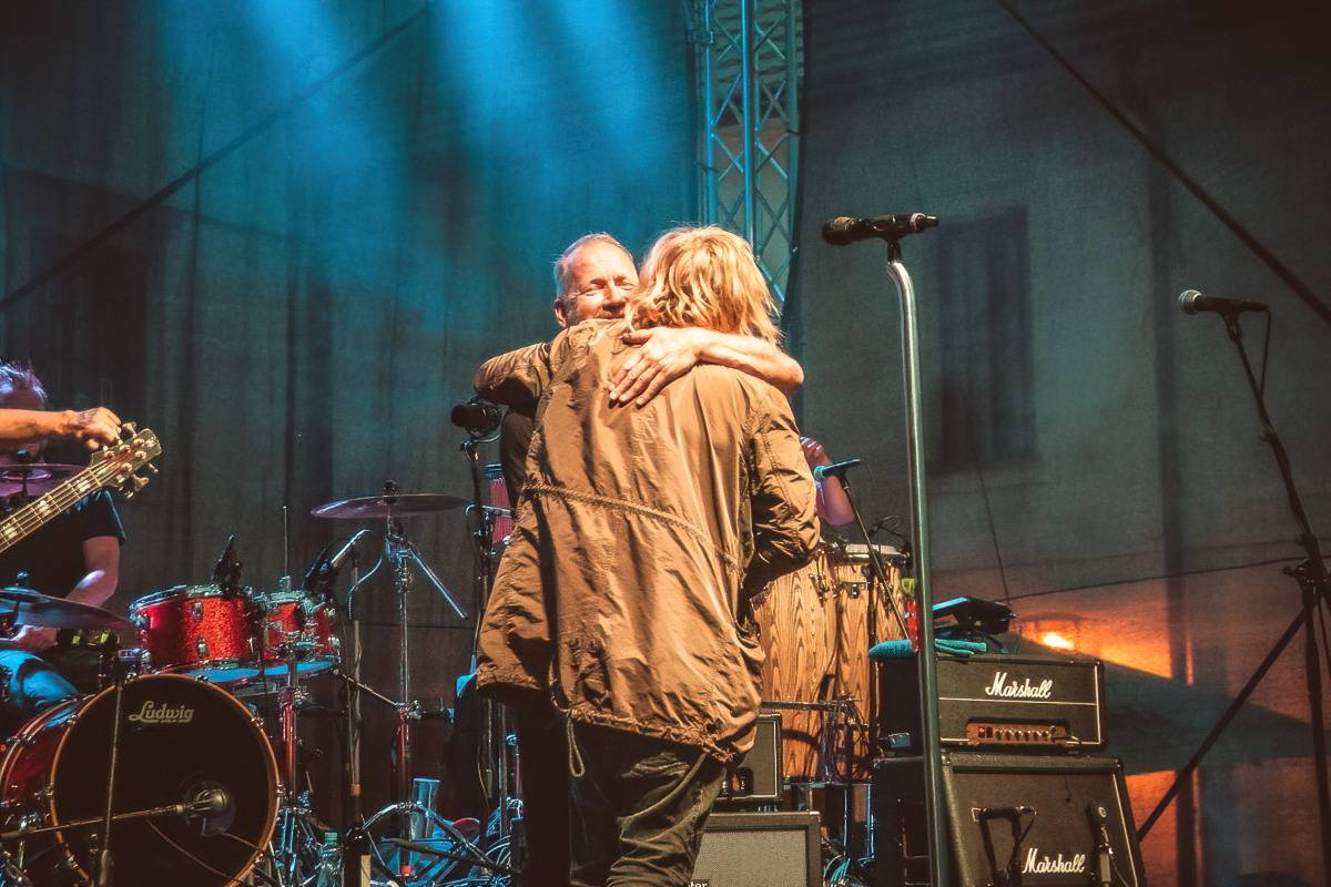 Romantika na zámku s Davidem Kollerem. Zpěvák si s sebou přivezl Márdiho z Vypsané fiXy