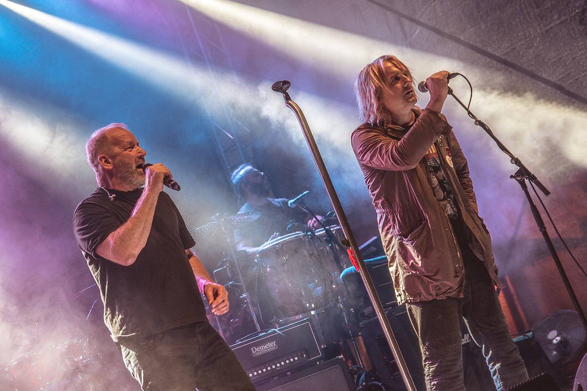 Romantika na zámku s Davidem Kollerem. Zpěvák si s sebou přivezl Márdiho z Vypsané fiXy