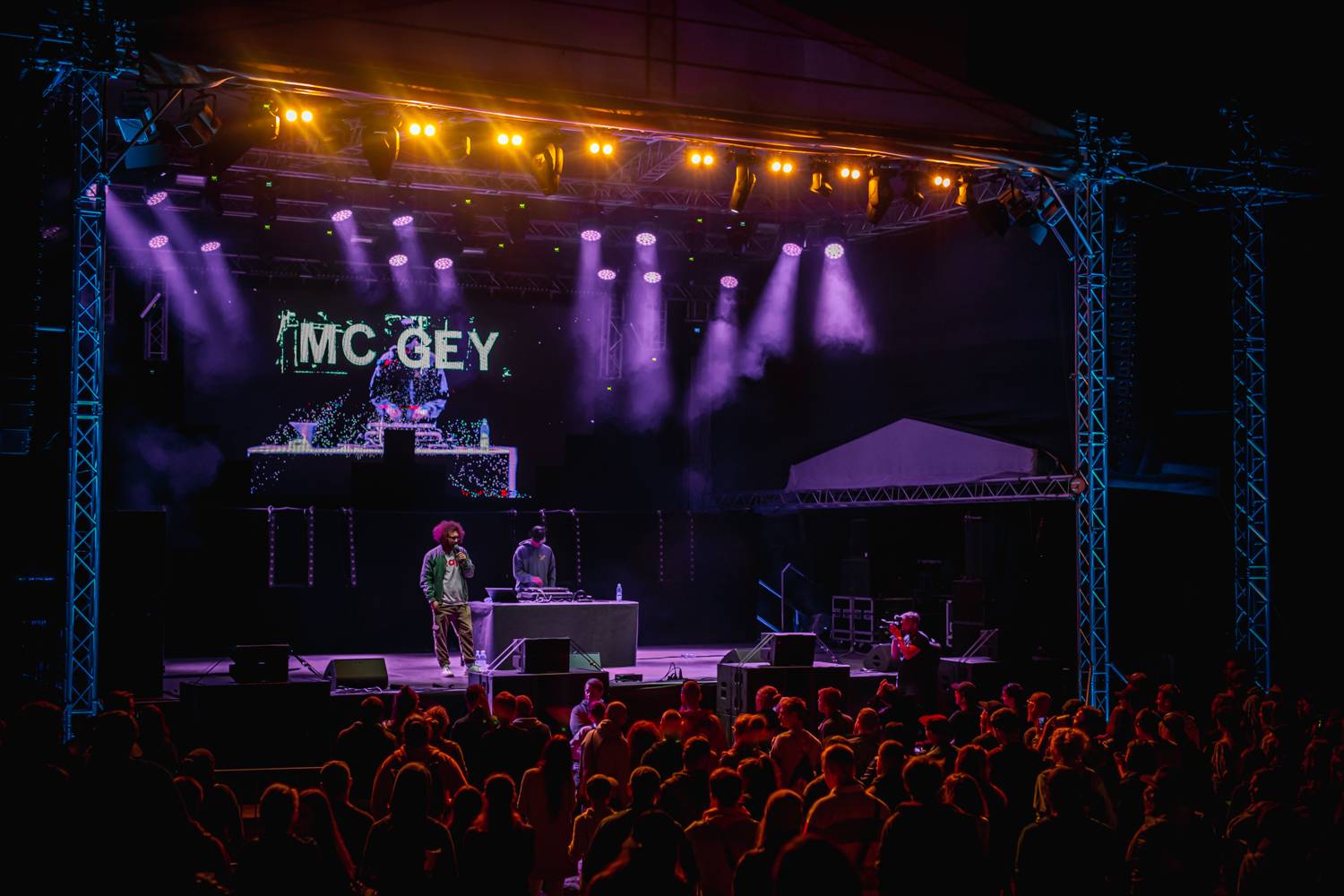 On-line fotoreport z Artu Kusu: Dnes dorazí Vltava, McGey, DUB FX a mnoho dalších