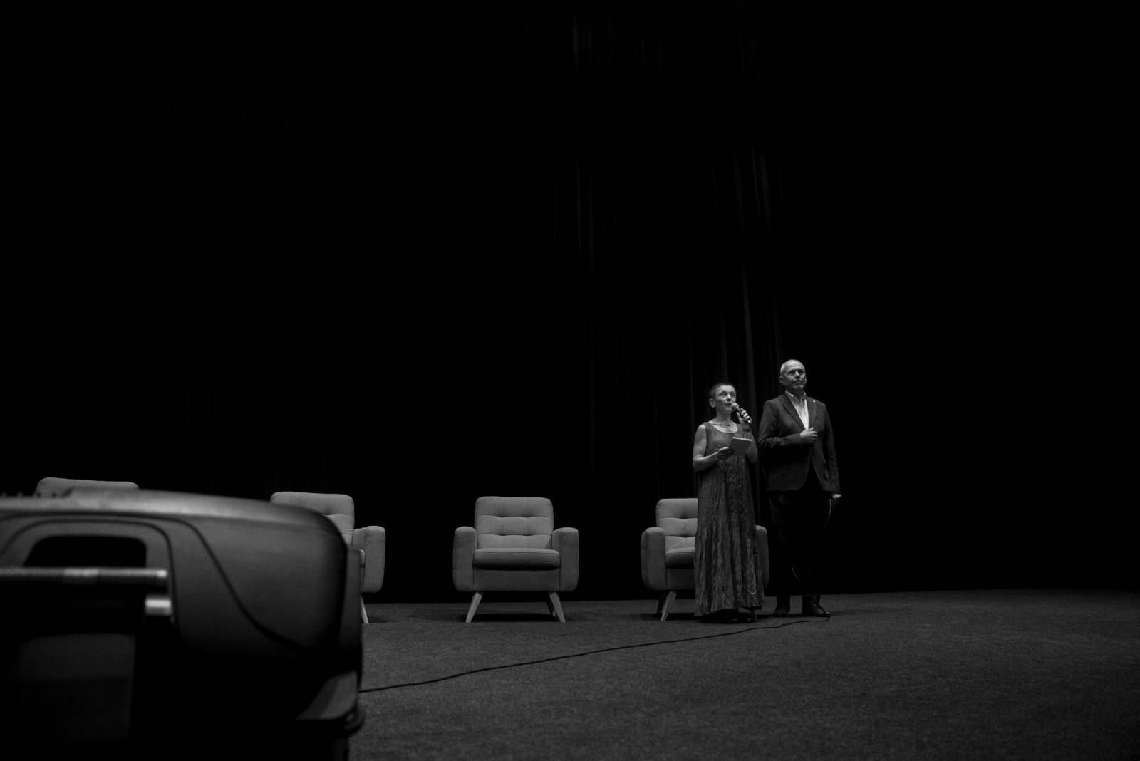 Druhý den filmového festivalu ve znamení premiér, rozruch vyvolal film Bestsellery