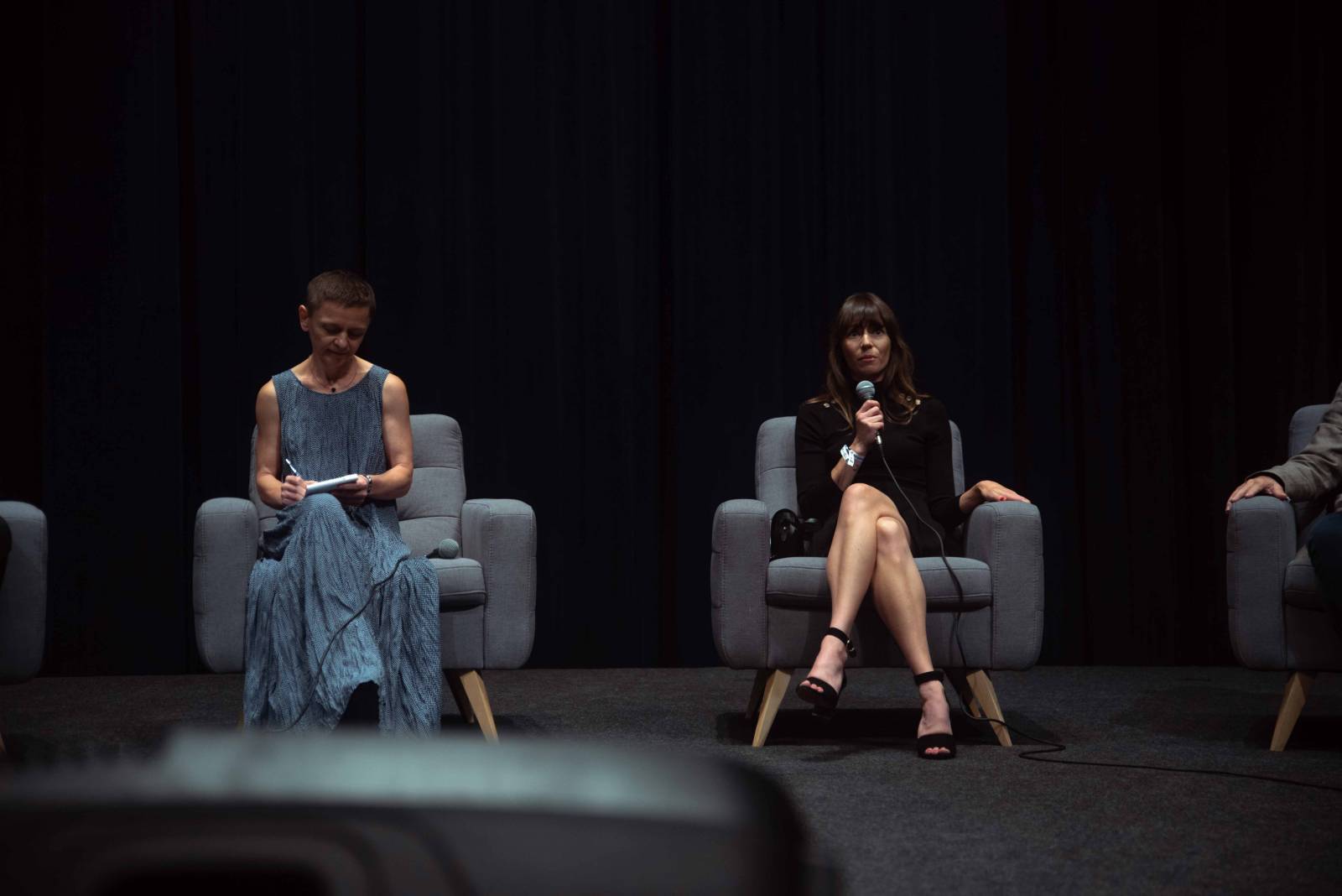 Druhý den filmového festivalu ve znamení premiér, rozruch vyvolal film Bestsellery