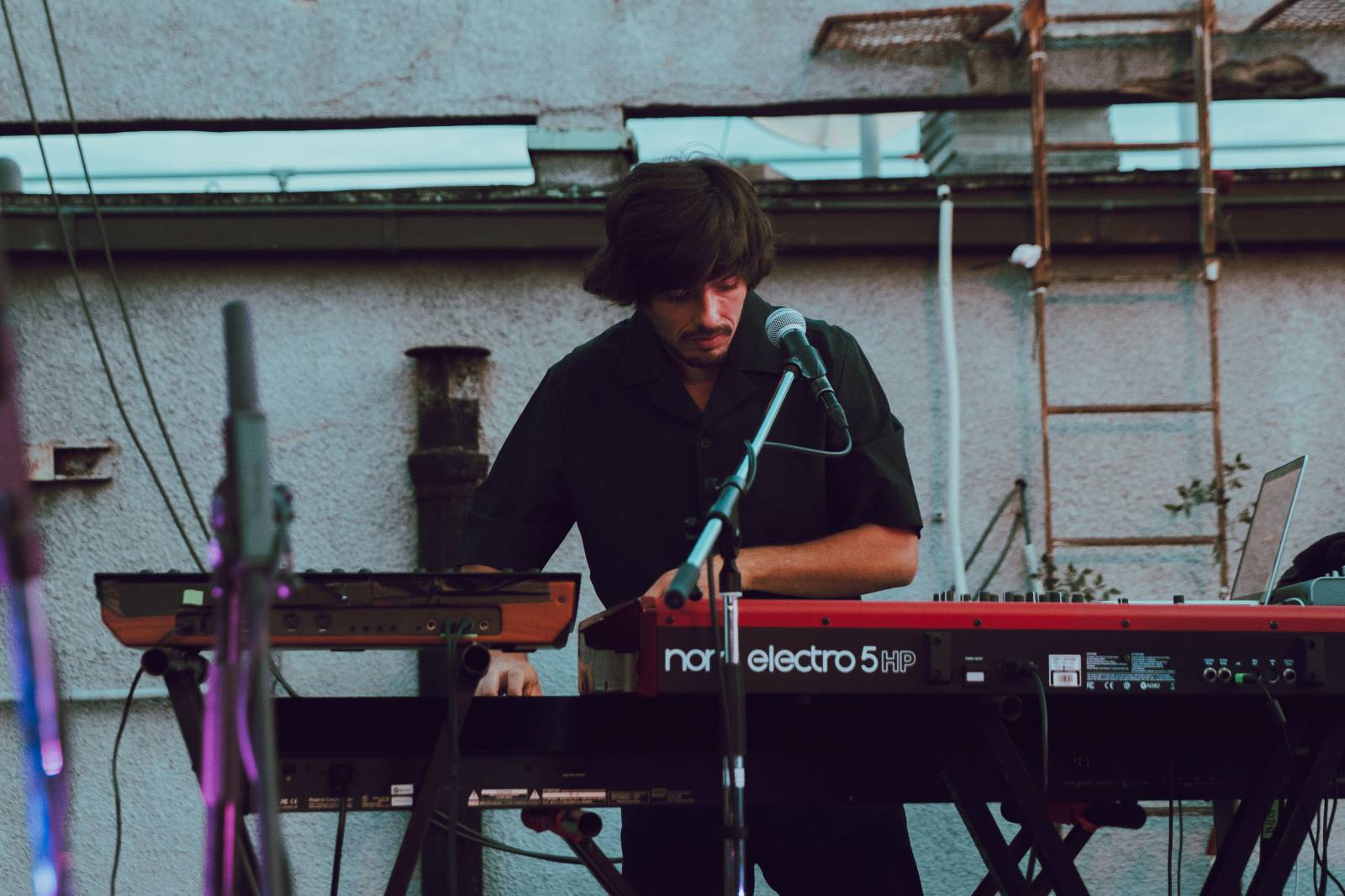 Billy Barman si podmanili Střechu Radost, i přes zákaz skákání se fanoušci bavili