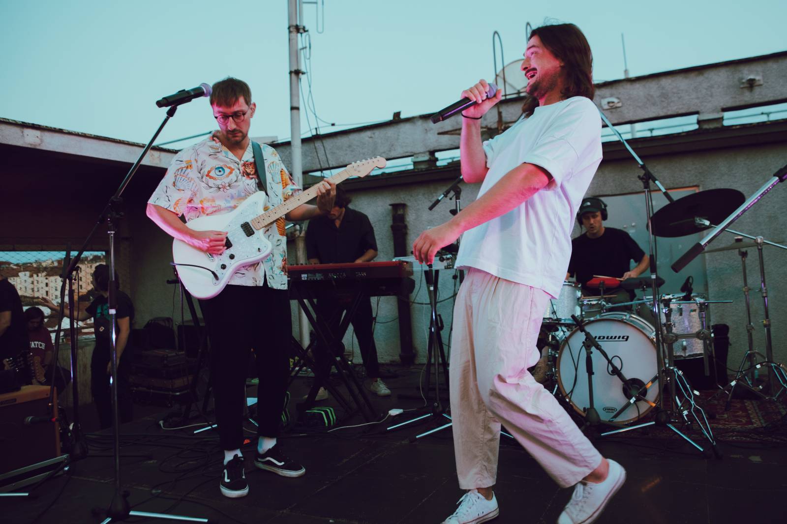 Billy Barman si podmanili Střechu Radost, i přes zákaz skákání se fanoušci bavili