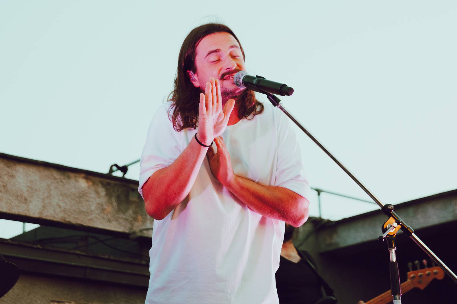 Billy Barman si podmanili Střechu Radost, i přes zákaz skákání se fanoušci bavili