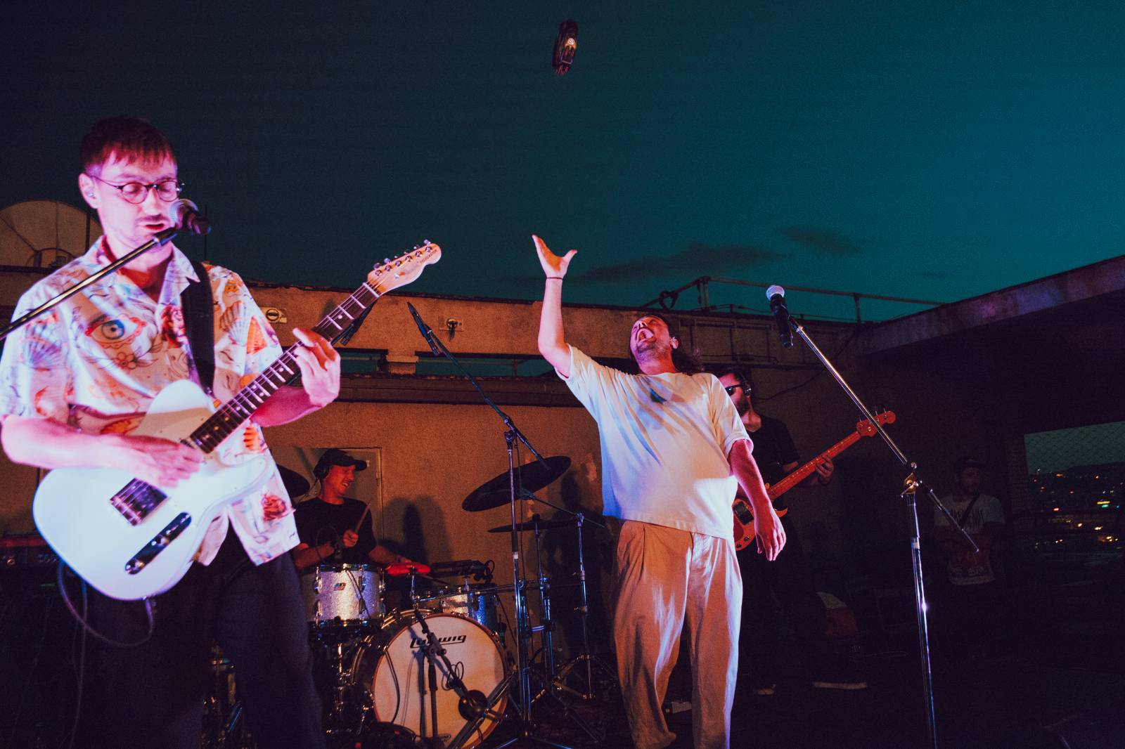 Billy Barman si podmanili Střechu Radost, i přes zákaz skákání se fanoušci bavili