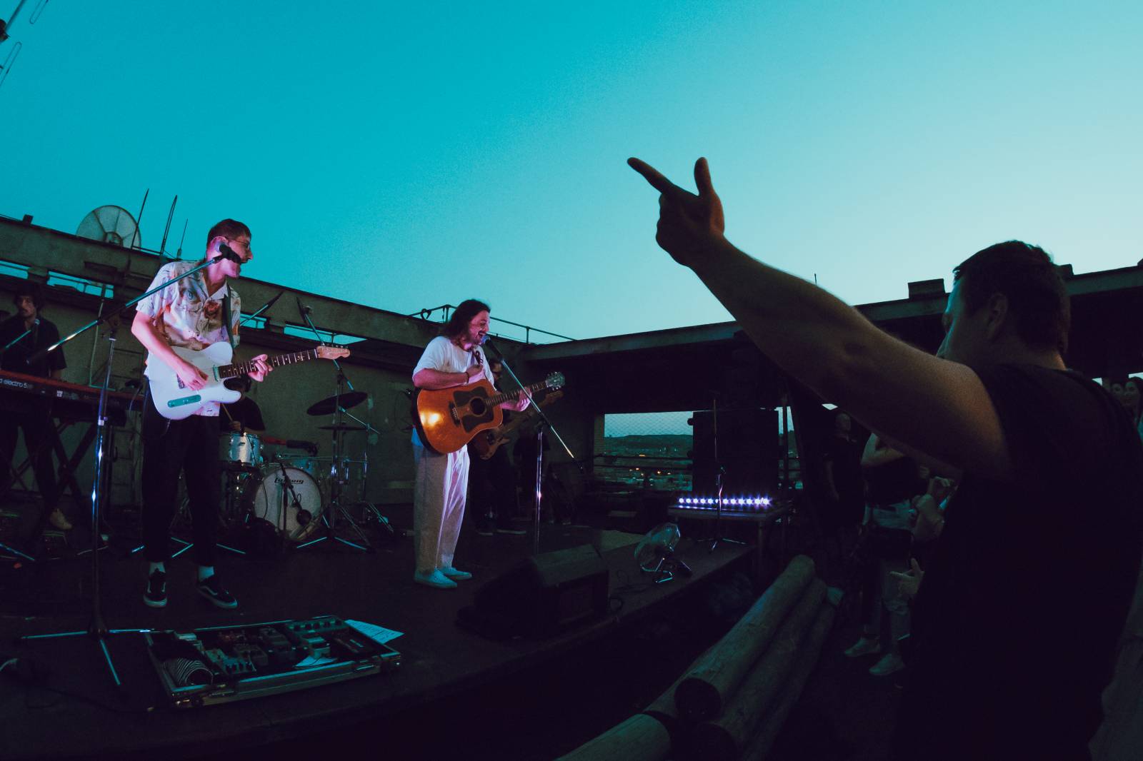 Billy Barman si podmanili Střechu Radost, i přes zákaz skákání se fanoušci bavili