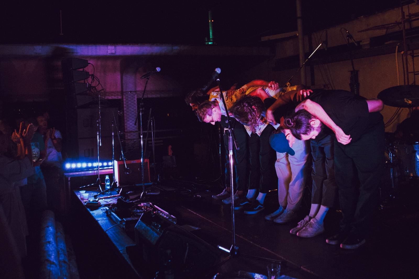 Billy Barman si podmanili Střechu Radost, i přes zákaz skákání se fanoušci bavili