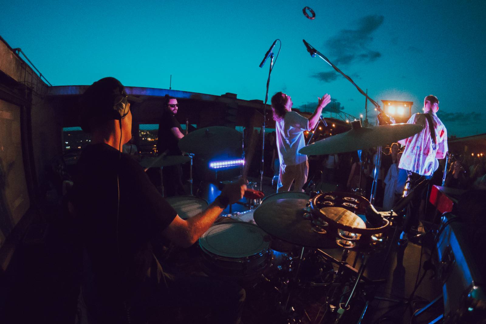 Billy Barman si podmanili Střechu Radost, i přes zákaz skákání se fanoušci bavili