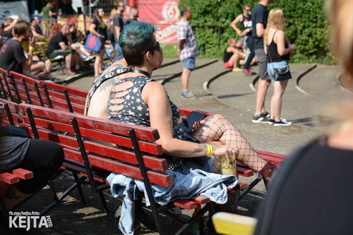 Ska-punková párty na Valníku. V sobotu zahráli Fast Food Orchestra, The Fialky, Krucipüsk a další